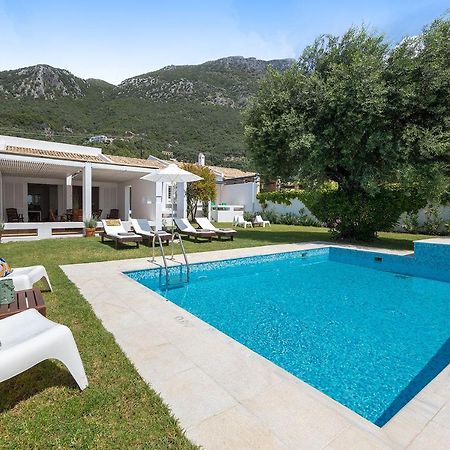 Villa Piedra Del Mar Beachfront By Villa2Be Барбати Экстерьер фото